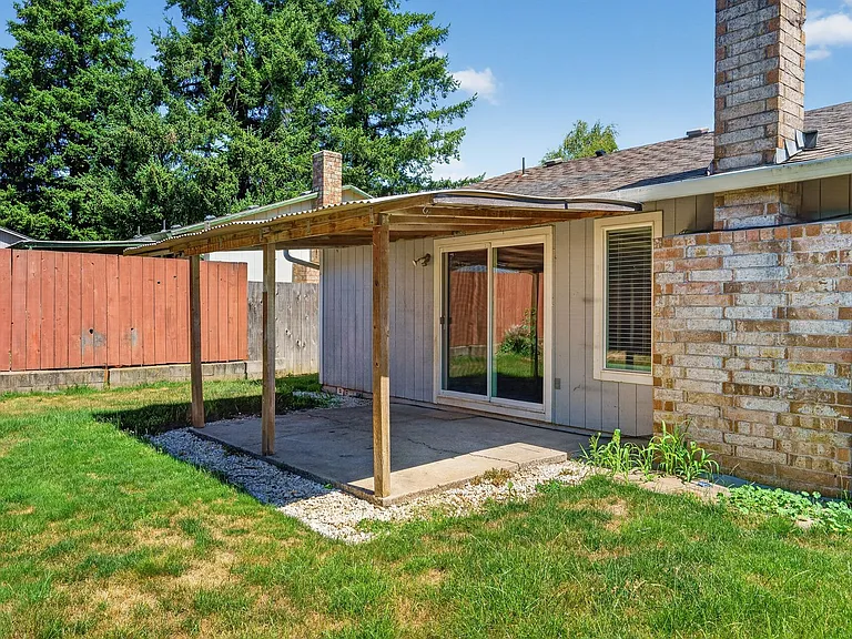 785 SW Bella Vista Pl — Photo 20