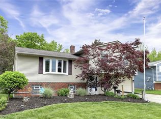 21030 N Vancey Dr, Brookpark, OH