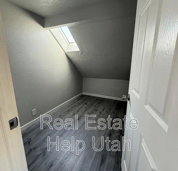 365 S Elizabeth St #5 — Photo 1