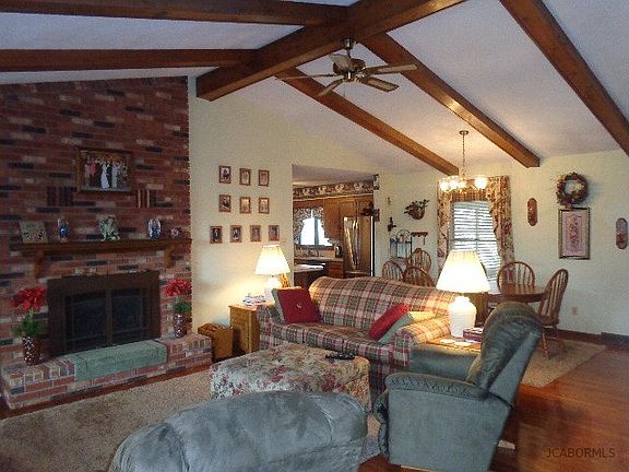 3rd image of 4624 Green Valley Dr