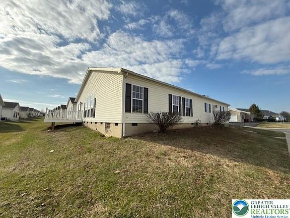 3rd image of 636 San Simeon Pl