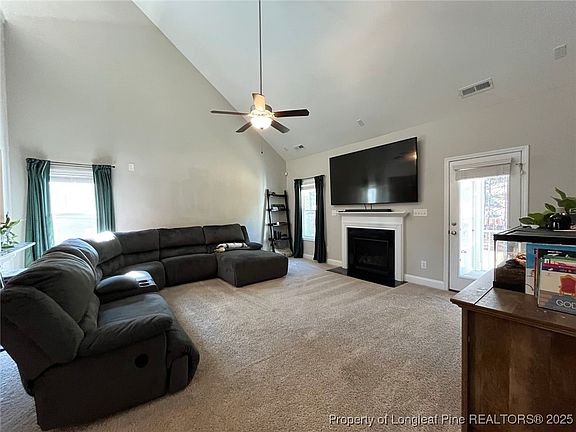 4th image of 95 Heatherwood Dr