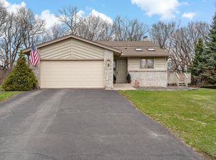 808 Bryant Ln, Burnsville, MN 55337