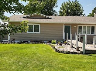 4040 Scheel Rd, Grand Island, NE 68801