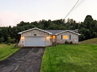 13212 Crab Orchard Rd, Coeburn, VA 24230