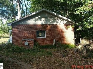 233 Brown Rd, Laurens, SC 29360