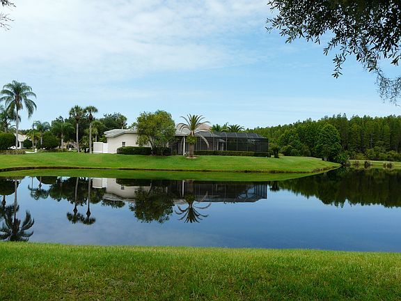 3rd image of 5005 Avenue Avignon