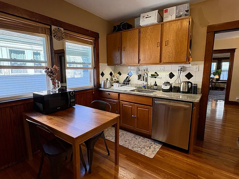 17 Sunset St #2 — Photo 18