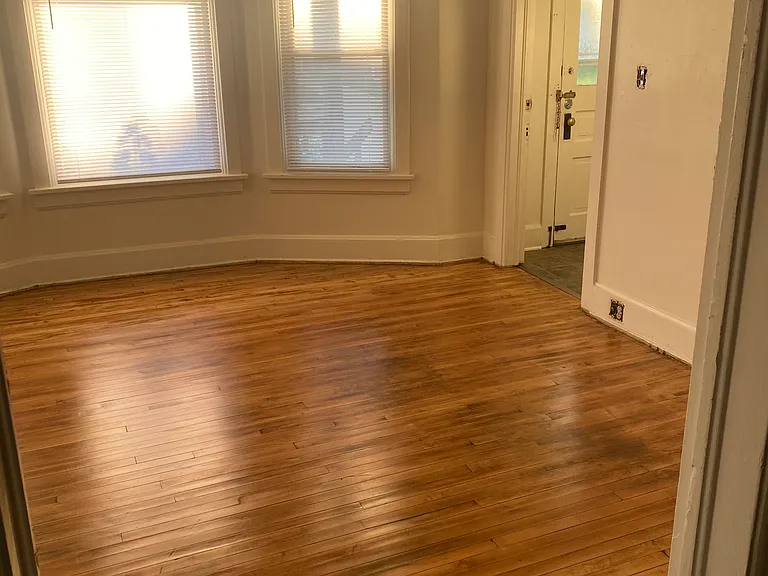 4311 Sheridan Rd #1 — Photo 6