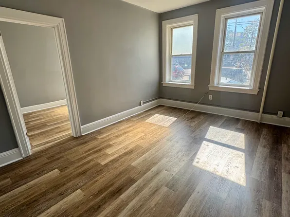 6700 Park Avenue image 6 of 10