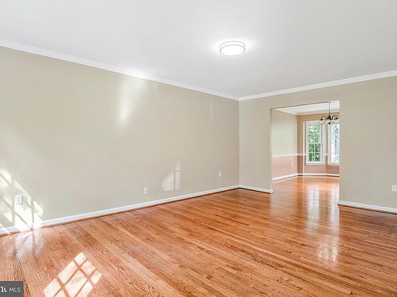 5th image of 12563 Cavalier Dr