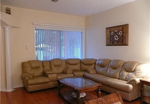 3rd image of 368 Liam Ave