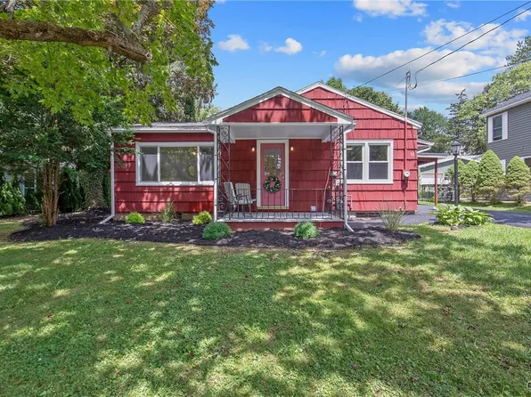 32 Brown St, Baldwinsville, NY 13027