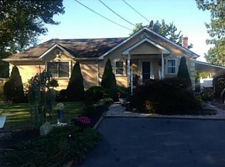 355 Prospect St, Old Bridge, NJ 08857