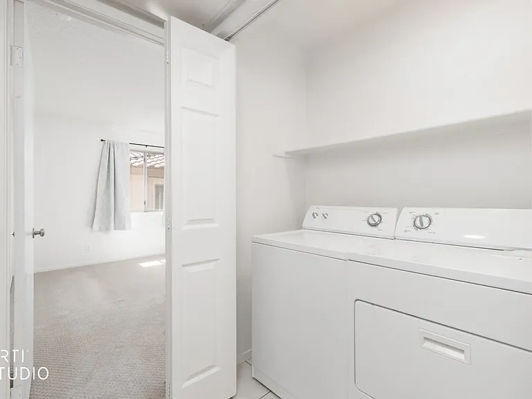 403 Mesa Blvd #202 — Photo 12