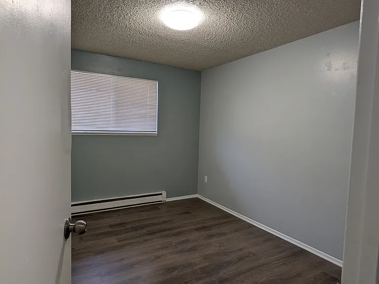 1216 E Nora Ave — Photo 11