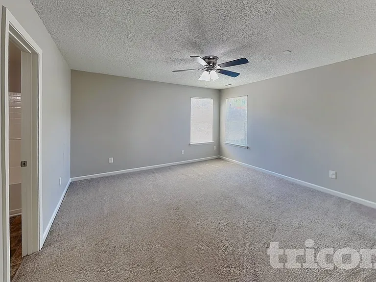 529 Pullman St SW — Photo 8