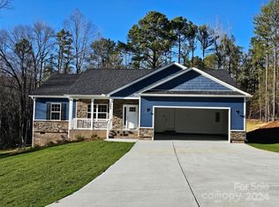 1965 Hollybrook Ln, Lancaster, SC 29720
