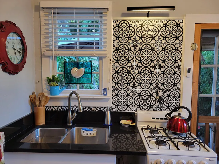 816 Center St — Photo 16
