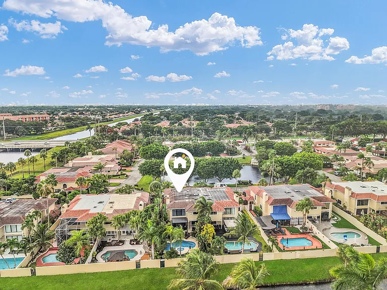 753 Villa Portofino Cir — Photo 45