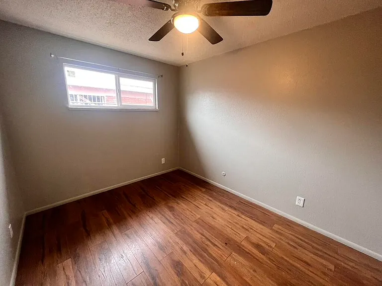423 Dallas St SE #A — Photo 23