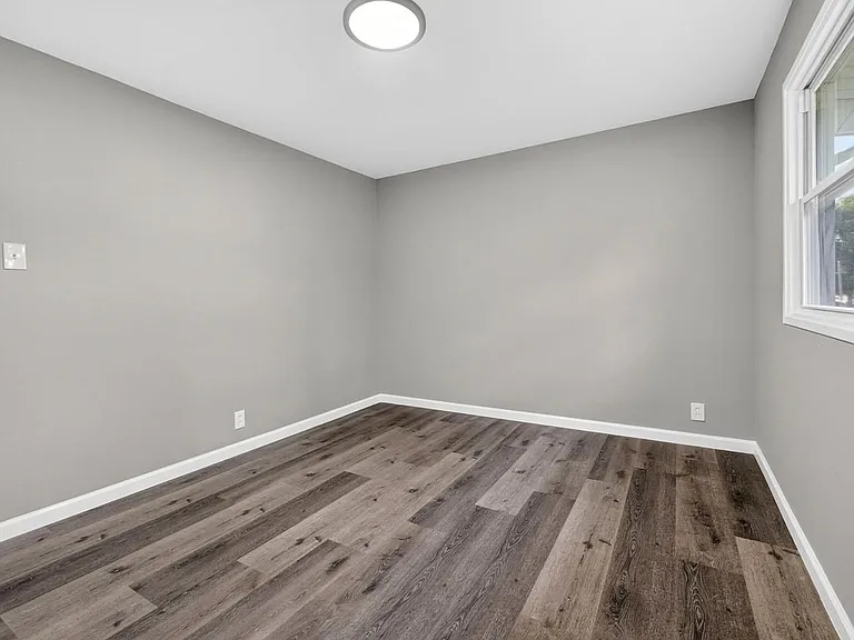 9219 Ellison Dr — Photo 10