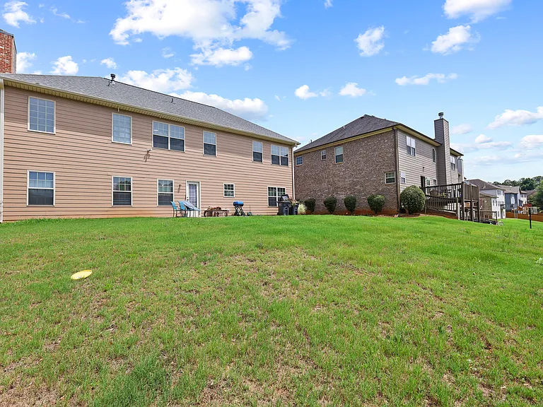 50 Riverstone Dr — Photo 29