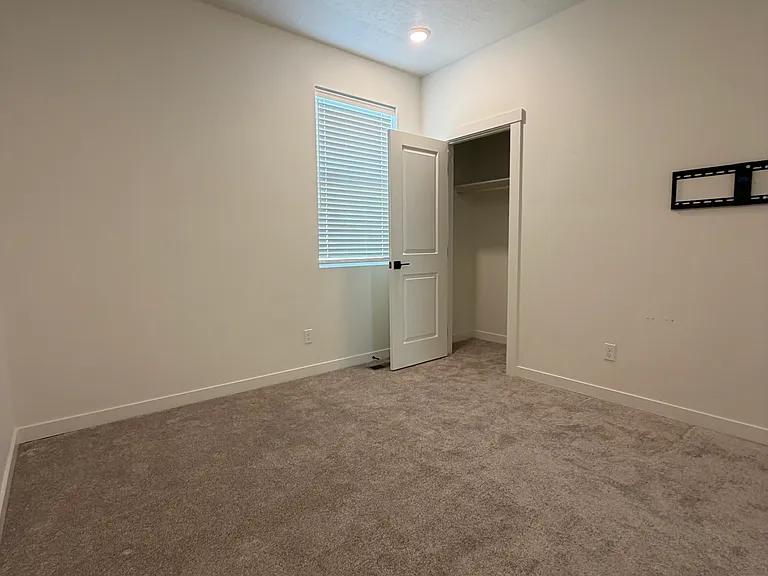 4273 S Graycliff Way — Photo 5