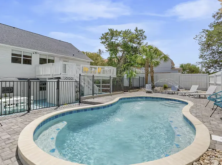904 S Ocean Blvd #B-C — Photo 2