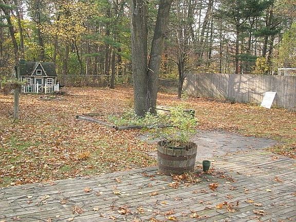 2nd image of 1226 Oakland St