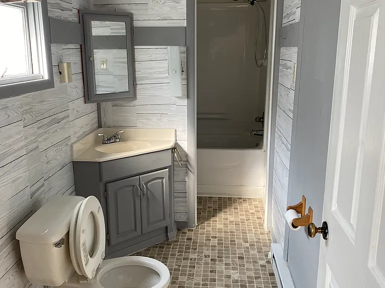 238 Iron St #2 — Photo 1