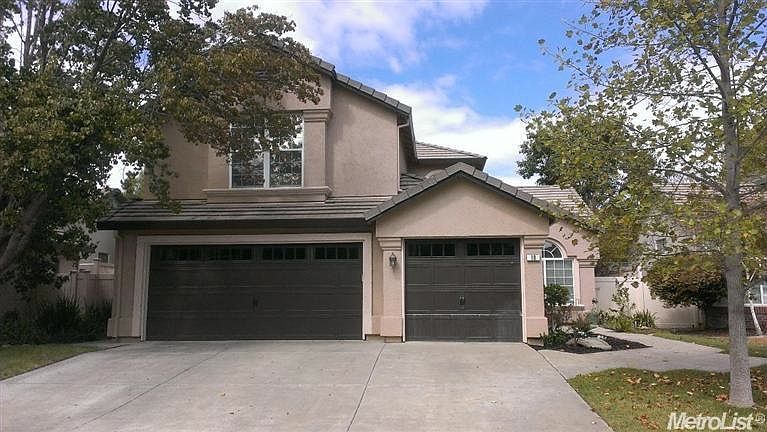 1st image of 10 Clark Ct