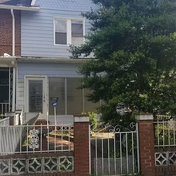 538 Shepherd St NW — Photo 1
