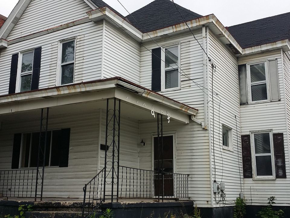 2nd image of 418 5th St