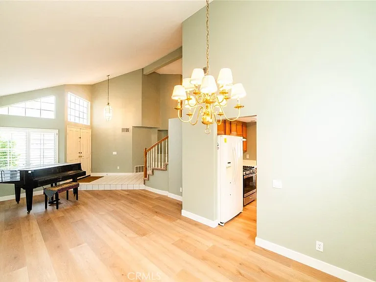 26732 Ashford — Photo 4