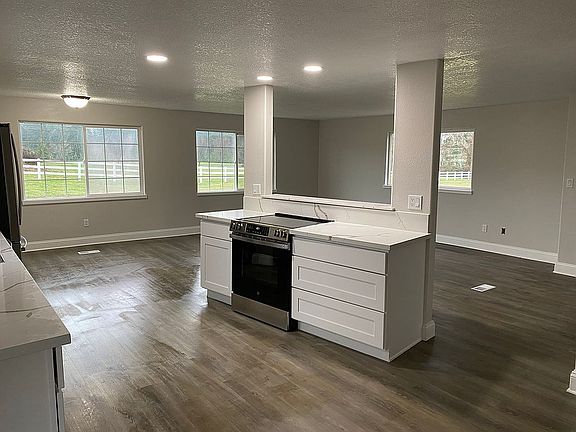 4th image of 4604 NE 372nd St