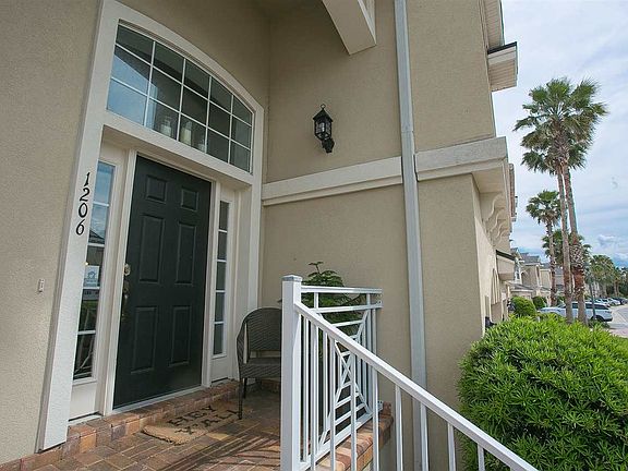 3rd image of 1206 Makarios Dr