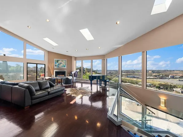 5392 Wilshire Dr, San Diego, CA 92116