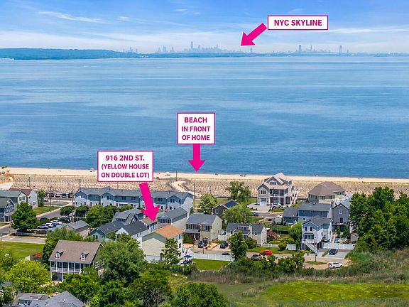 3rd image of 916 2nd Street