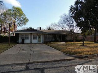 604 Loma Alta St, Ennis, TX 75119
