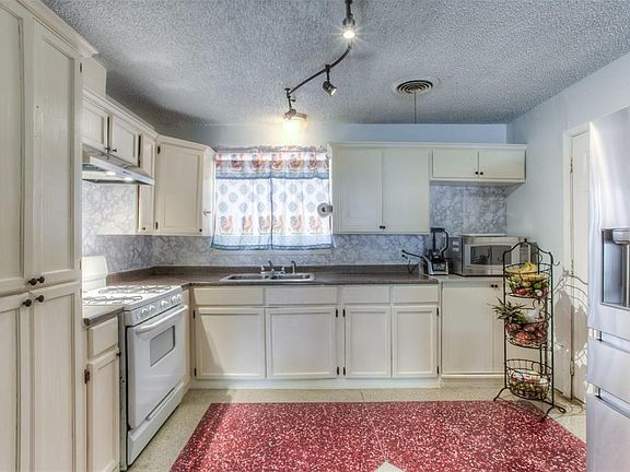 5th image of 4736 Alandale Dr