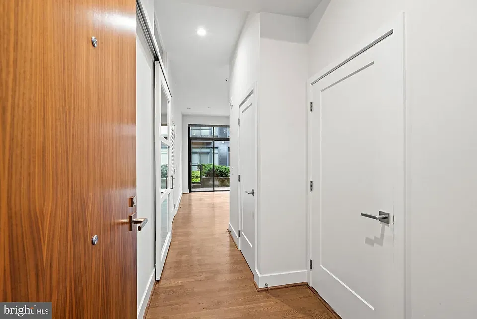 525 Water St SW — Photo 4