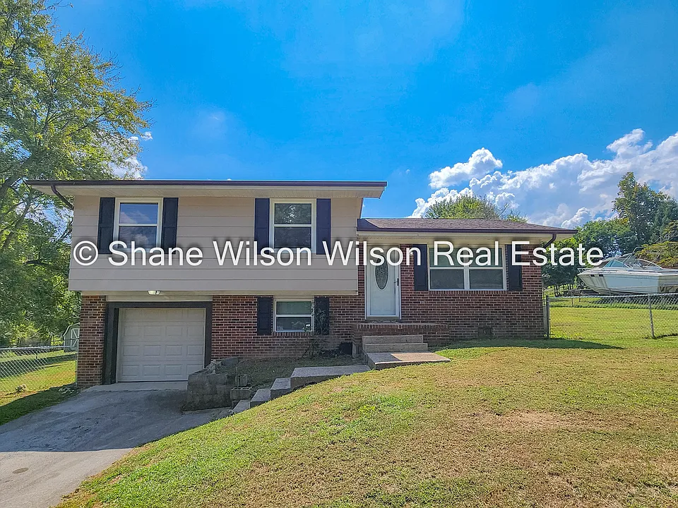 103 Laurelwood Cir #103