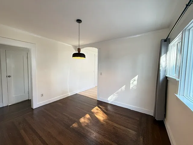 577 Durant Ave — Photo 11