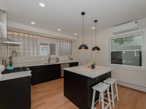 14 W 46th St, Bayonne, NJ 07002