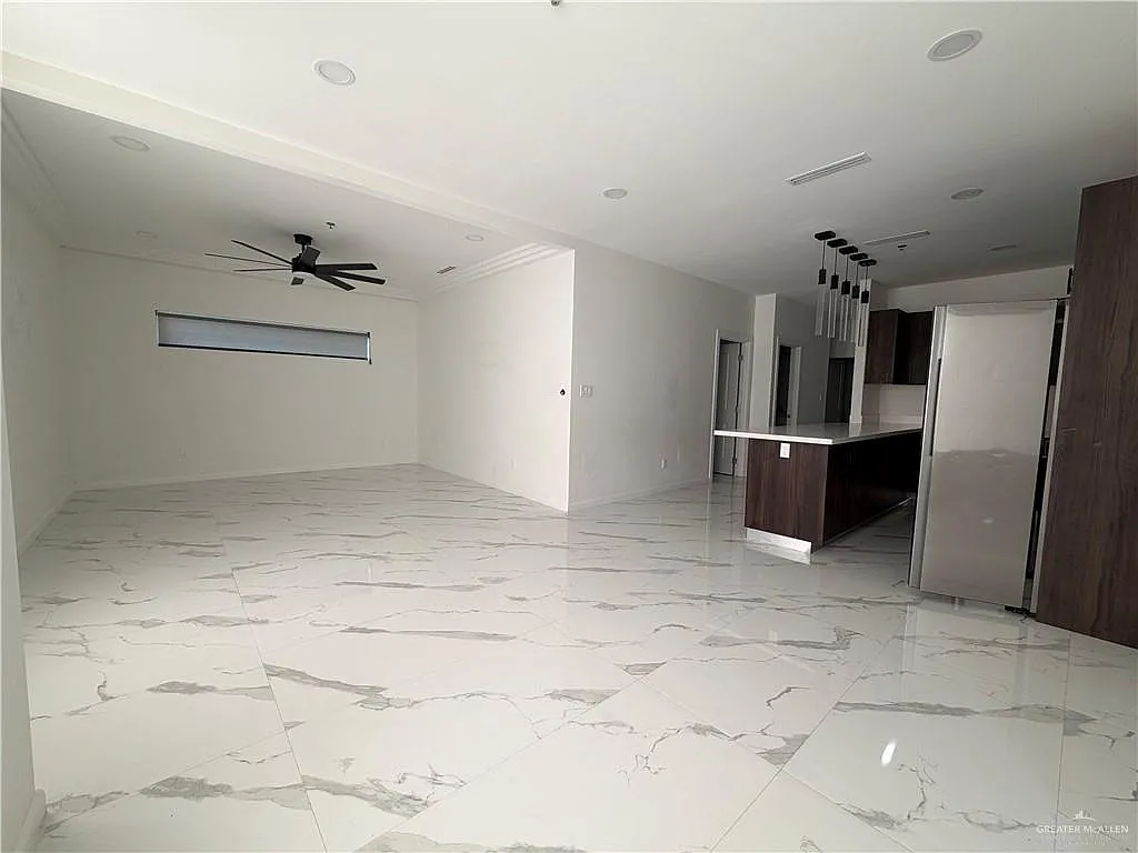 3018 S K Center St — Photo 3