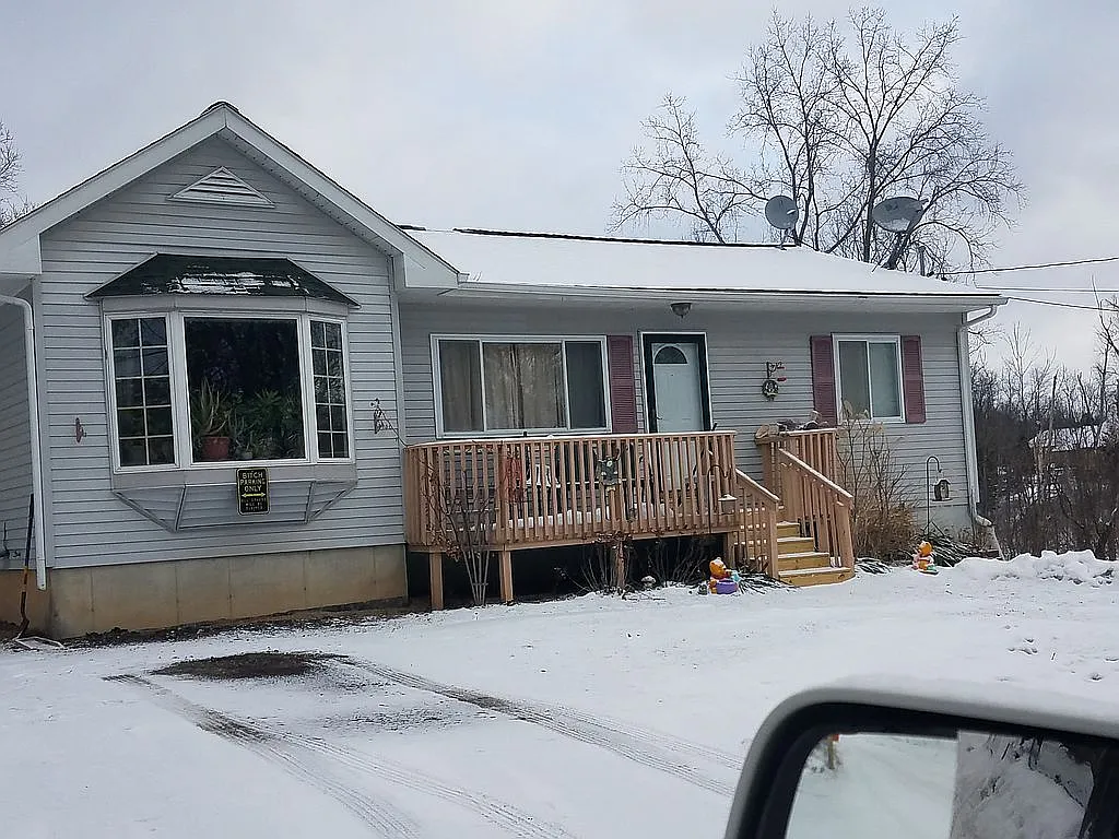 10447 Foley Rd photo 1