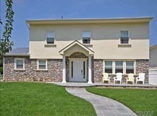 224 Regent Dr, Lido Beach, NY 11561