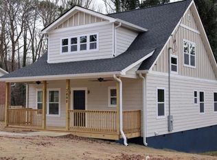 3898 King Arthur Rd SW, Atlanta, GA 30331