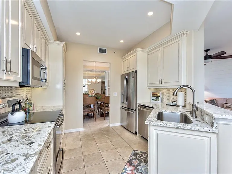 2190 Arielle Dr #902 — Photo 9